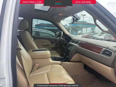 Used 2012 GMC Yukon SLT w/ SLT-2 Equipment Package AWD/4WD image 15