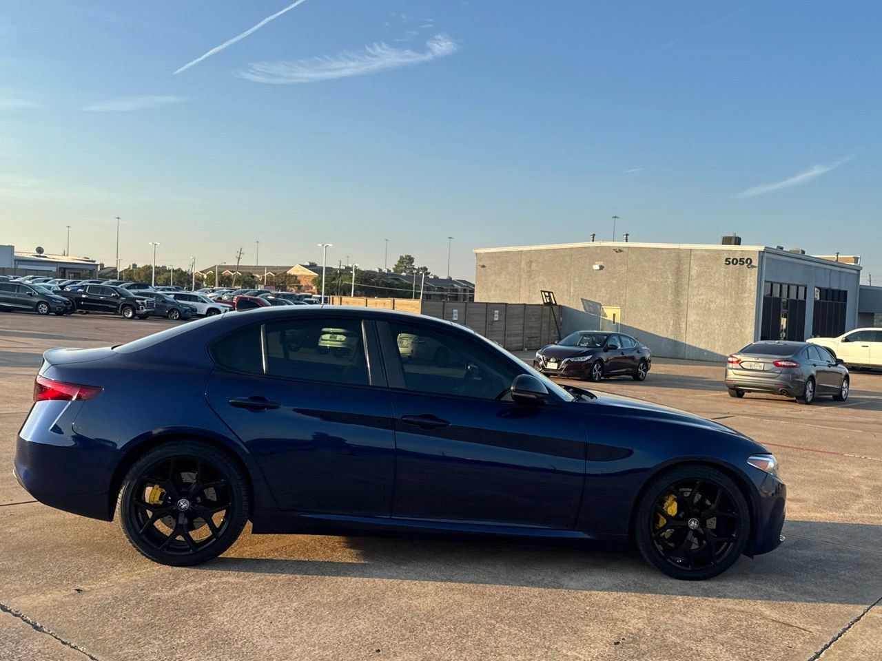 Used 2021 Alfa Romeo Giulia Ti w/ Nero Edizione RWD image 26