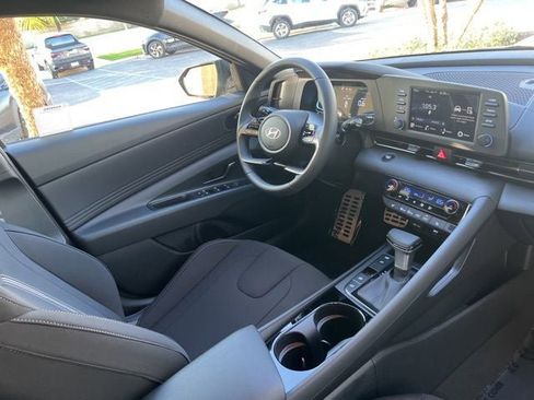 New 2026 Hyundai Elantra SEL Sport Premium image 24