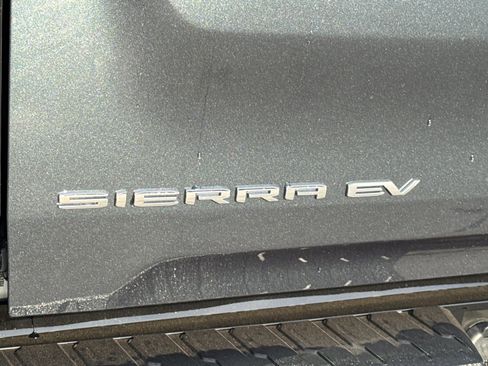 Used 2026 GMC Sierra EV Elevation AWD/4WD image 10