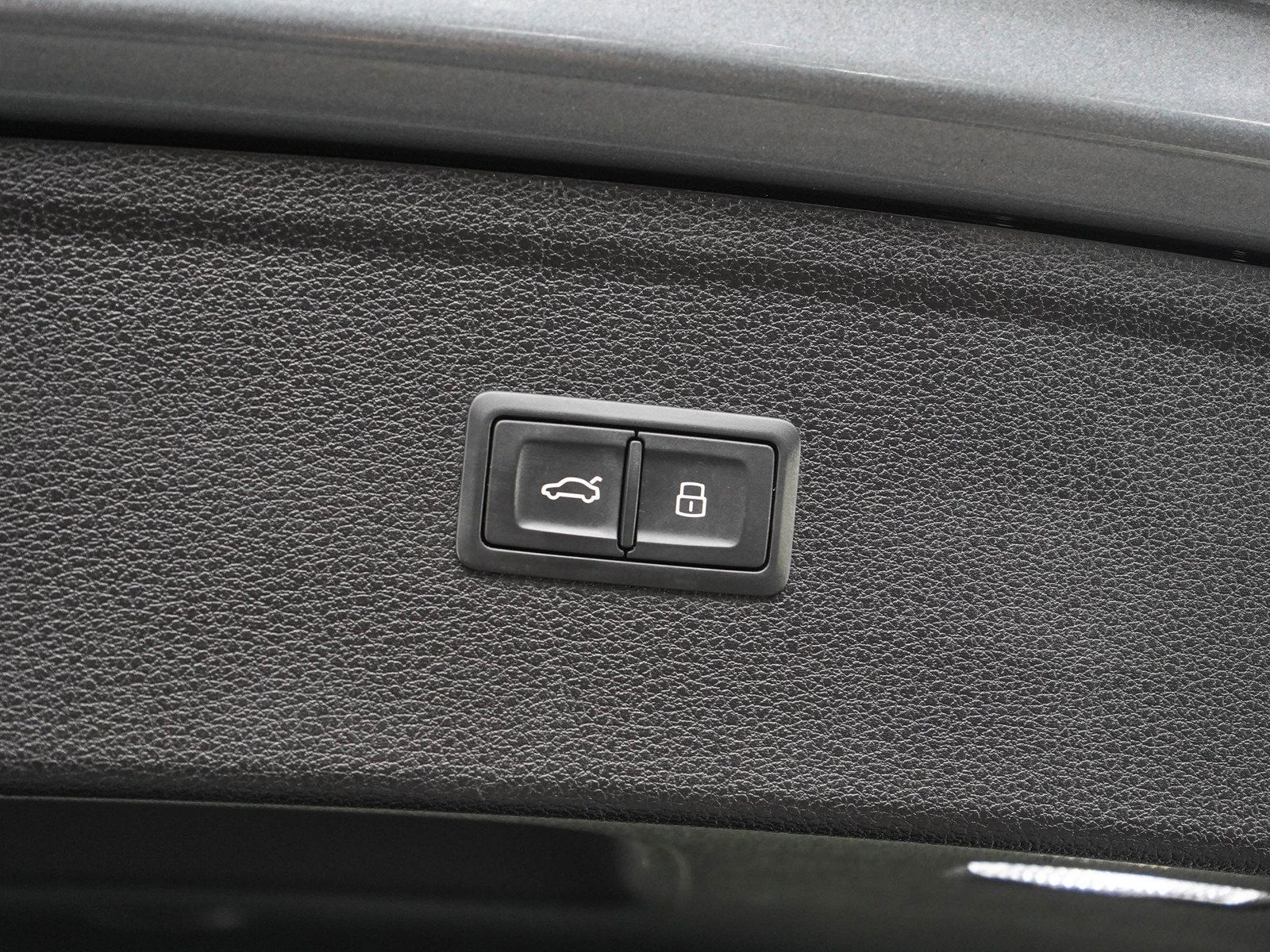Used 2020 Audi Q5 2.0T Premium Plus w/ Premium Plus Package AWD/4WD image 17
