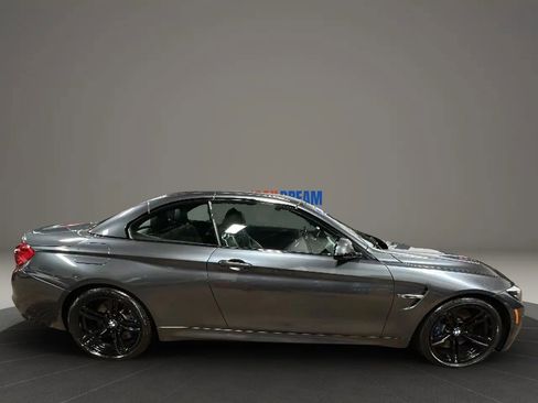 Used 2018 BMW M4 Convertible image 14