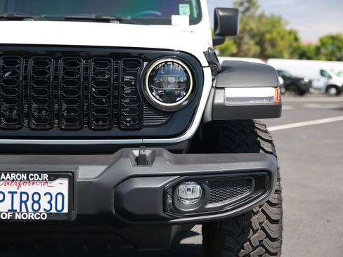 Used 2024 Jeep Wrangler Unlimited Sport AWD/4WD image 5
