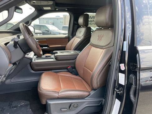 Used 2025 Ford Expedition Max King Ranch AWD/4WD image 7