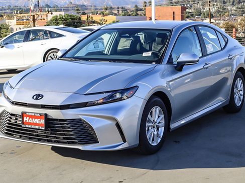 New 2026 Toyota Camry LE FWD image 3