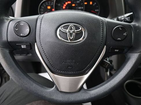 Used 2016 Toyota RAV4 LE AWD/4WD image 16