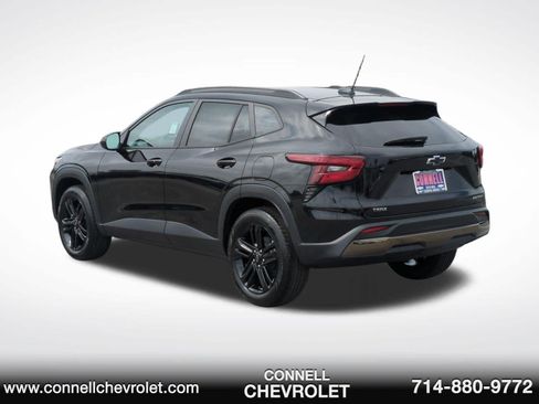 New 2026 Chevrolet Trax ACTIV w/ Sunroof Package FWD image 7
