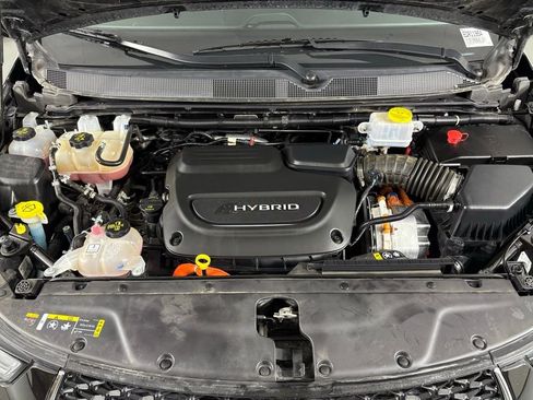 Used 2023 Chrysler Pacifica Limited image 47