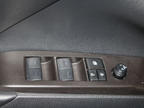 Used 2024 Toyota Camry SE AWD/4WD image 9