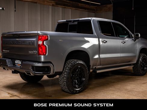 Used 2021 Chevrolet Silverado 1500 High Country w/ Technology Package image 10