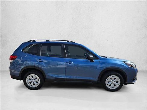 Used 2023 Subaru Forester AWD/4WD image 4