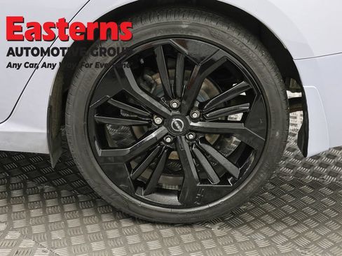 Used 2023 Nissan Altima 2.5 SR w/ SR Premium Package FWD image 33