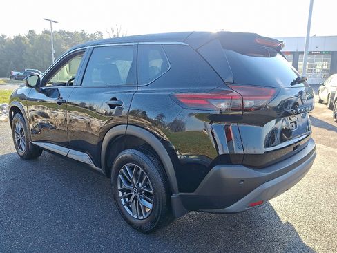 Certified 2023 Nissan Rogue S image 5