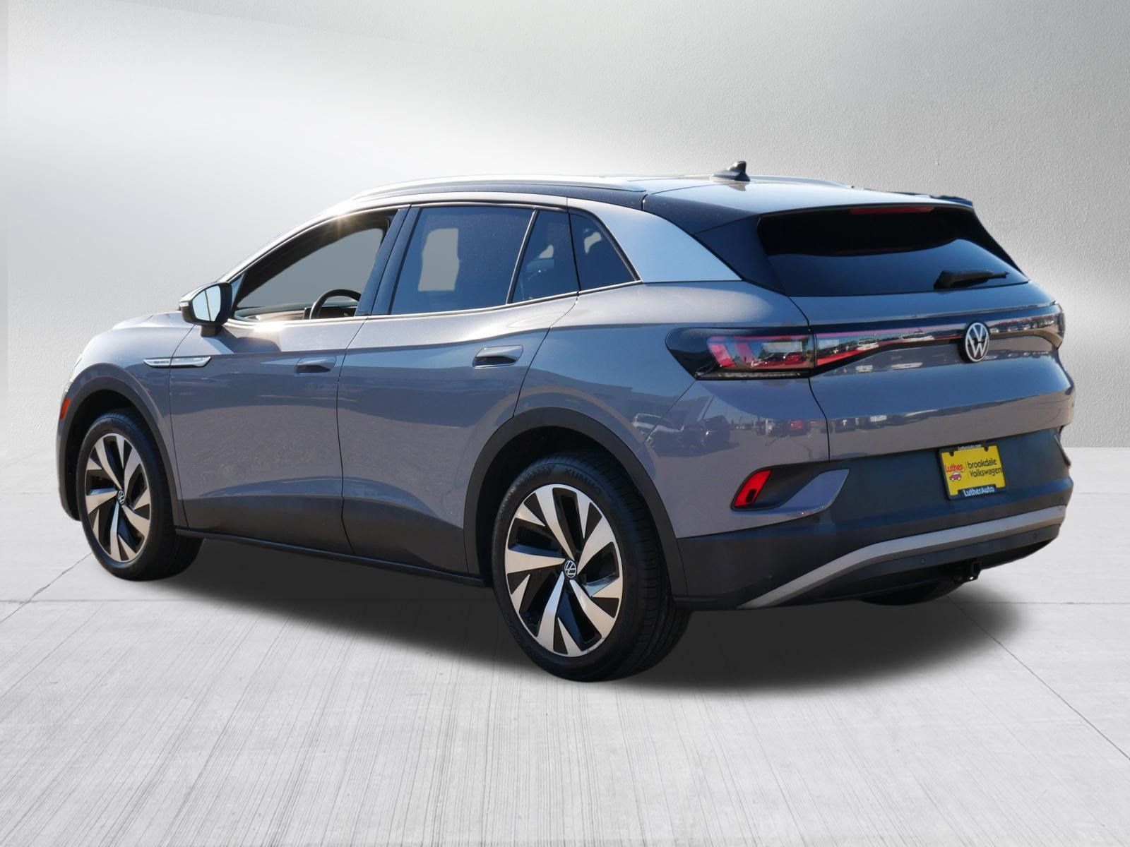 Used 2021 Volkswagen ID.4 Pro S w/ Gradient Package AWD/4WD image 5