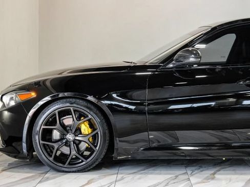Used 2020 Alfa Romeo Giulia Ti Sport w/ Quick Order Package 22U Sport RWD image 16