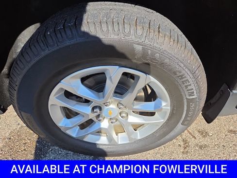 Used 2020 Chevrolet Traverse LT FWD image 13
