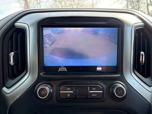 Used 2020 Chevrolet Silverado 1500 LT image 19