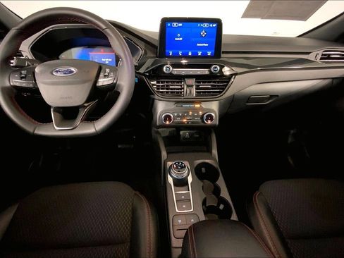 Used 2025 Ford Escape ST-Line AWD/4WD image 17