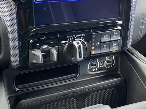Used 2021 RAM 1500 Limited AWD/4WD image 17