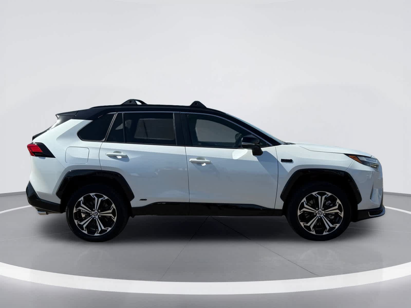 Used 2023 Toyota RAV4 XSE w/ Weather Package AWD/4WD image 10