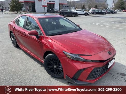 New 2026 Toyota Camry SE image 1