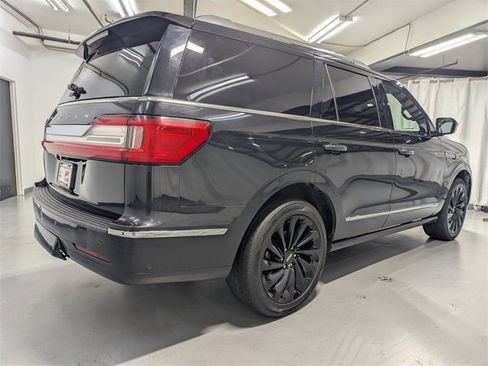 Used 2020 Lincoln Navigator Reserve w/ Equipment Group 208A Reserve image 3