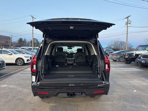 New 2025 Ford Expedition Active image 8