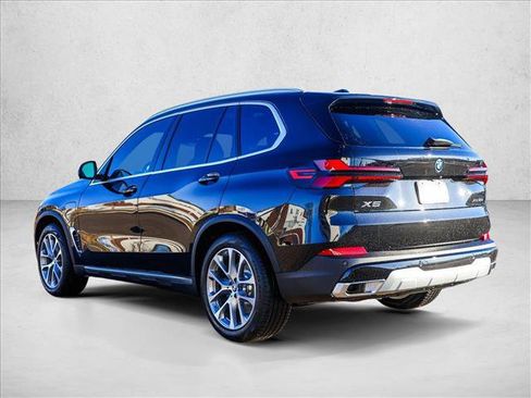 New 2026 BMW X5 xDrive50e image 7