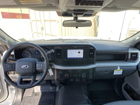 New 2025 Ford F350 XL w/ XL Chrome Package RWD image 43