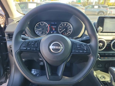 Certified 2025 Nissan Sentra S image 29