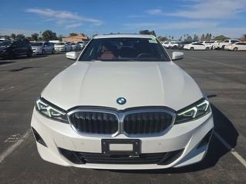 Used 2025 BMW 330i xDrive Sedan image 1