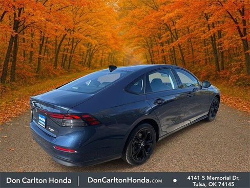 New 2025 Honda Accord SE image 3