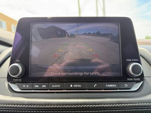 Used 2023 Nissan Rogue SV FWD image 37