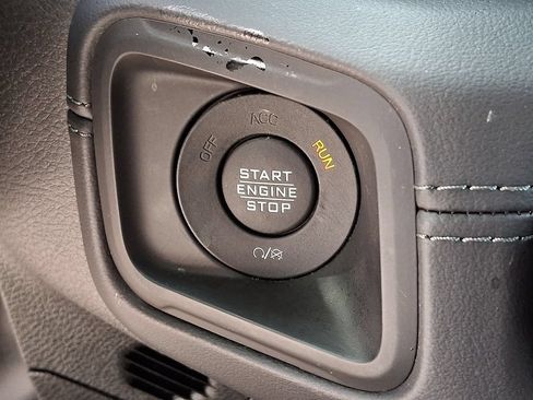 Used 2026 Jeep Wrangler Unlimited Sahara w/ Safety Group AWD/4WD image 24