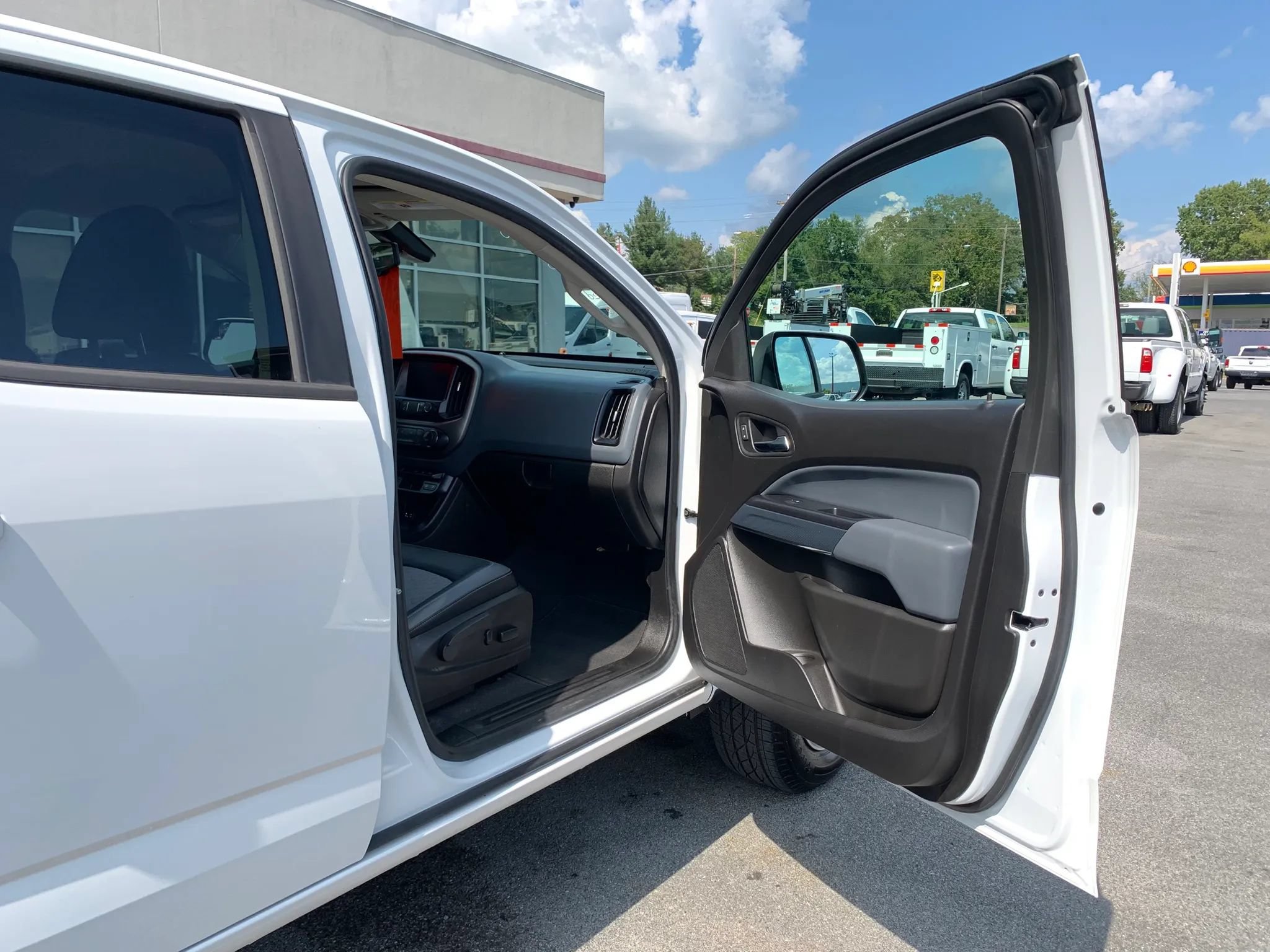 Used 2019 Chevrolet Colorado Z71 AWD/4WD image 20