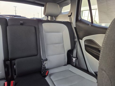 Used 2024 GMC Terrain SLE AWD/4WD image 14