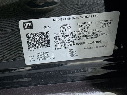 Used 2024 Buick Enclave Essence w/ Experience Buick Package image 12