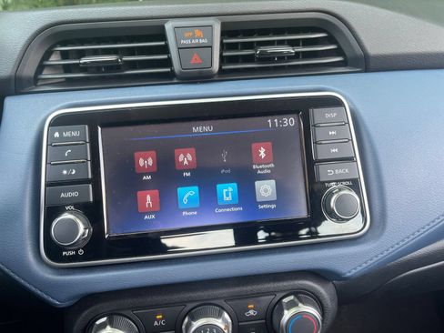Used 2025 Nissan Versa SV FWD image 16
