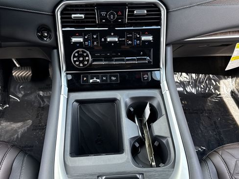New 2026 Nissan Armada Platinum AWD/4WD image 5