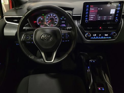Used 2021 Toyota Corolla SE w/ SE Preferred Package FWD image 22