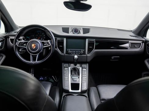 Used 2017 Porsche Macan image 9