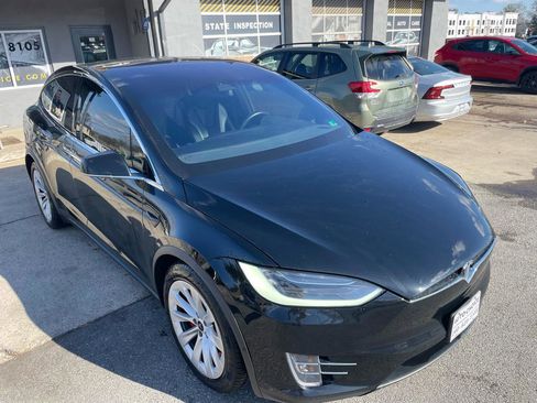 Used 2019 Tesla Model X 100D image 16