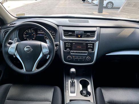 Used 2017 Nissan Altima 2.5 SR w/ Midnight Edition Package image 15