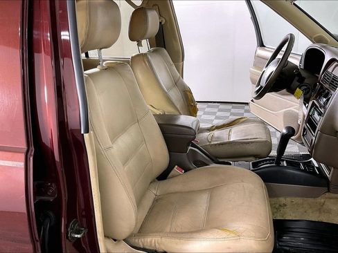 Used 1999 Nissan Pathfinder XE RWD image 9