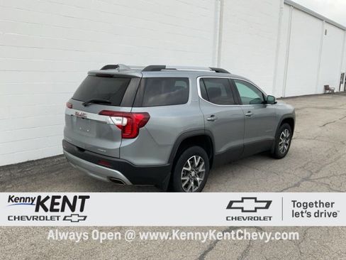 Certified 2023 GMC Acadia SLE w/ Driver Convenience Package image 4