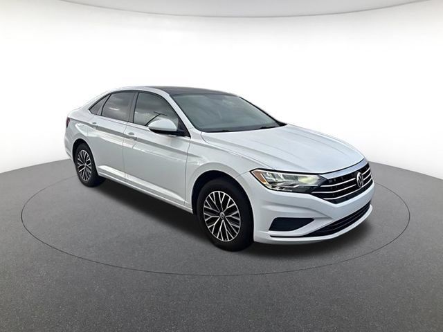 Used 2020 Volkswagen Jetta SE FWD image 1