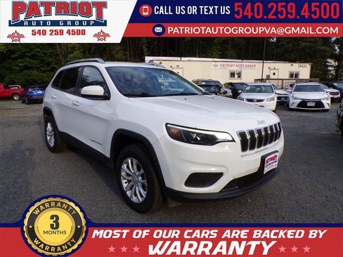 Used 2020 Jeep Cherokee Latitude w/ Cold Weather Group AWD/4WD image 1