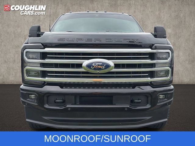 Used 2025 Ford F350 Platinum w/ Platinum Plus Package AWD/4WD image 3