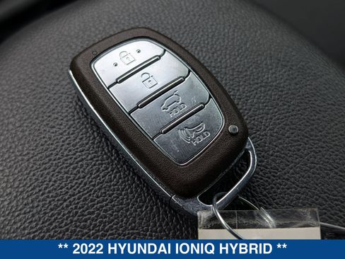 Used 2022 Hyundai Ioniq SE FWD image 32