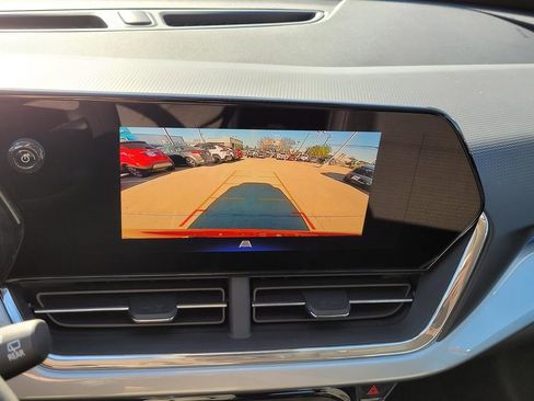 New 2026 Chevrolet Trax LT image 18